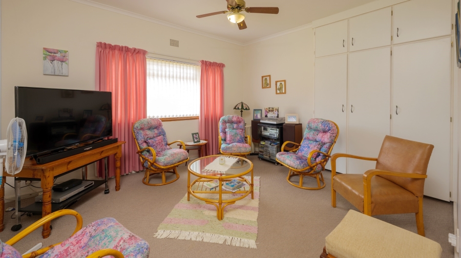 4 Bedroom Property for Sale in Bredasdorp Western Cape